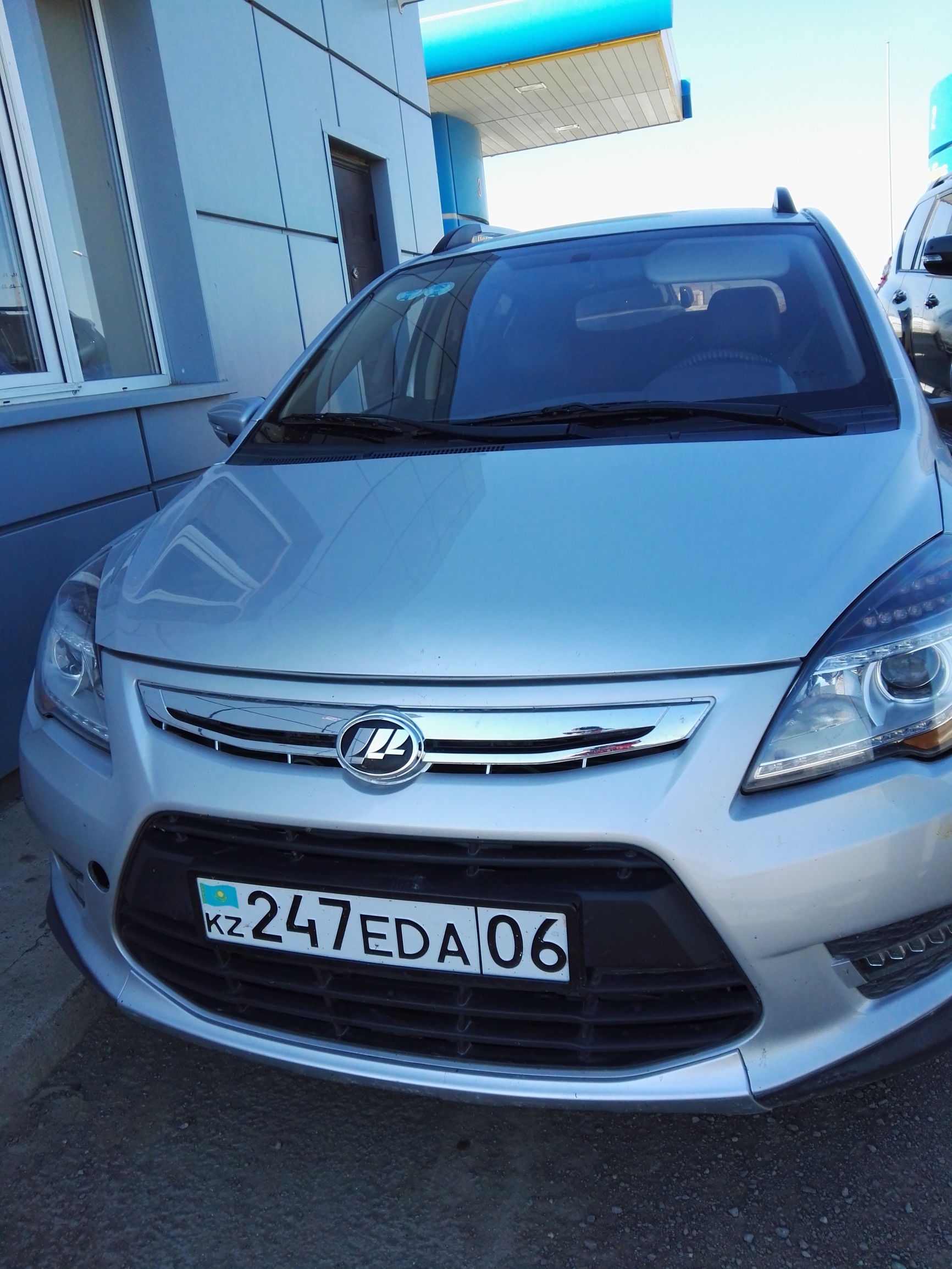 开车去非洲之中亚油品和汽车现状报告，乌国多气少油，自备添加剂