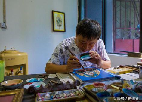 叶中有画画中有叶沉寂了千年的叶脉画岂止是鬼斧神工