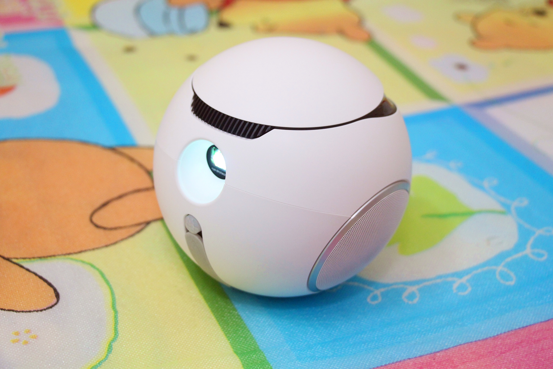 视、听、触全面结合，一个孩子们全新寓教于乐的新平台