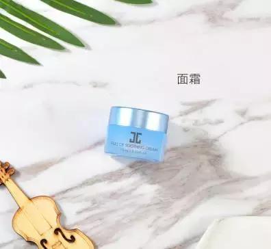 关雎尔月薪3000元，竟然也买得起贵妇水乳？