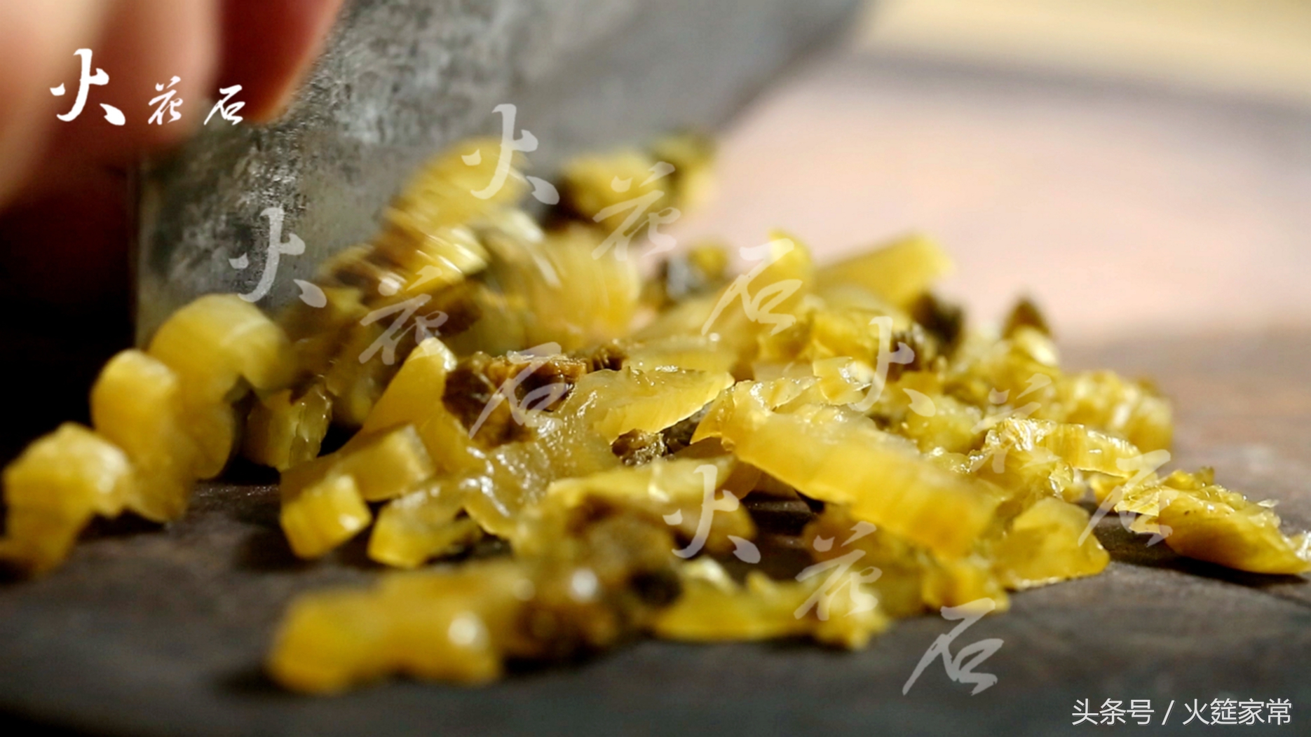 怎么熬鲫鱼汤好喝又简单,鲫鱼汤能够起到健脾开胃的原因