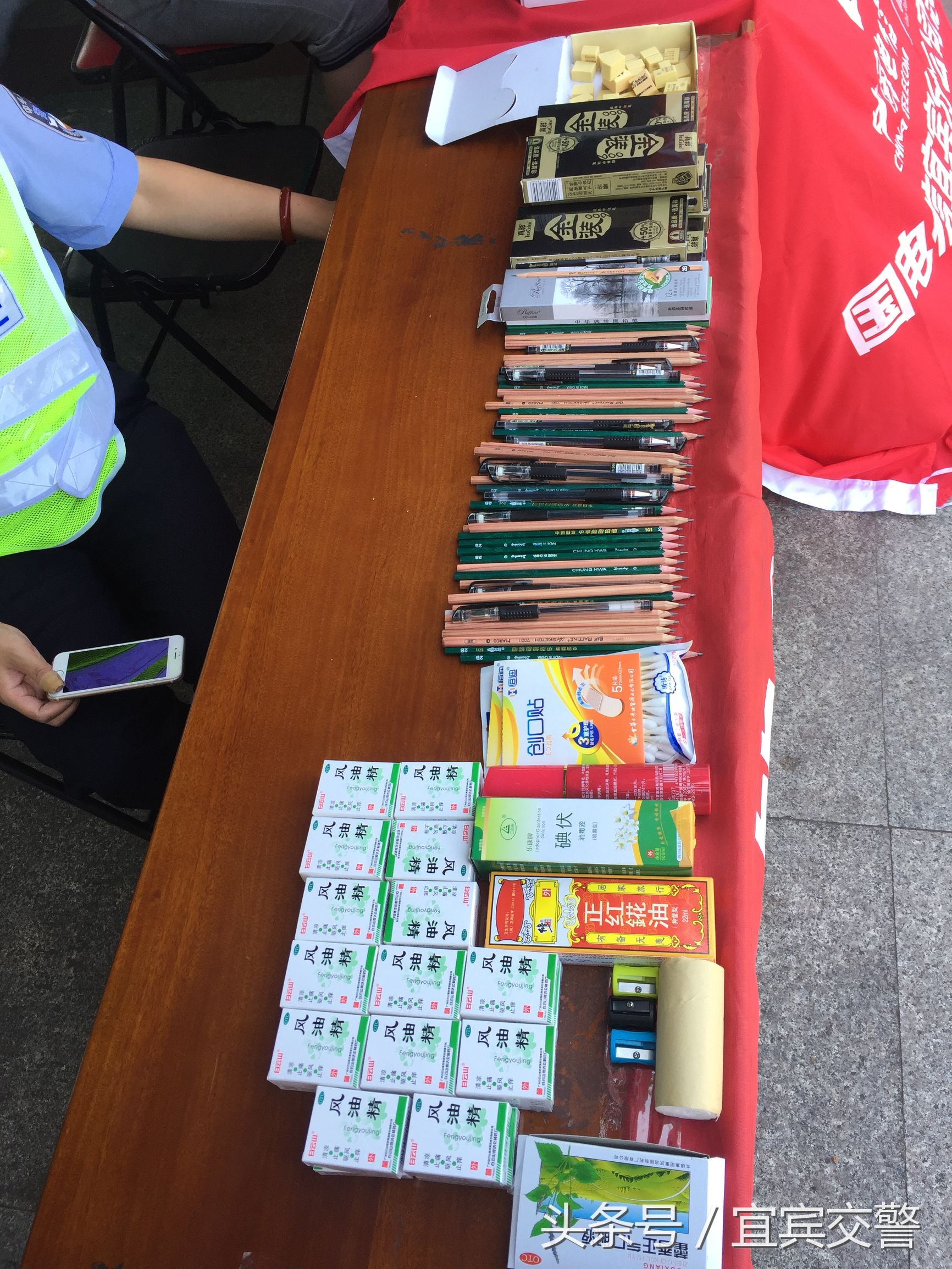 郑州爱心护考交警同行,爱心助考交警同行