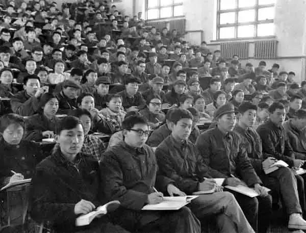 陕西省高考还分ab卷吗,陕西高考分ab卷吗