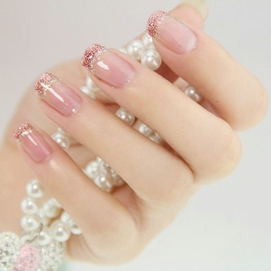 2021年夏季最流行的法式美甲,手黑合适什么颜色美甲纯色夏季