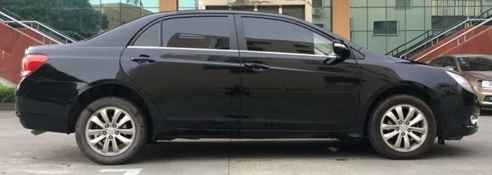 最新款汽车倒车入库,指导价4万的车多少钱能够开回家