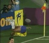 足球场上那些假摔瞬间,足球史上最佳假摔