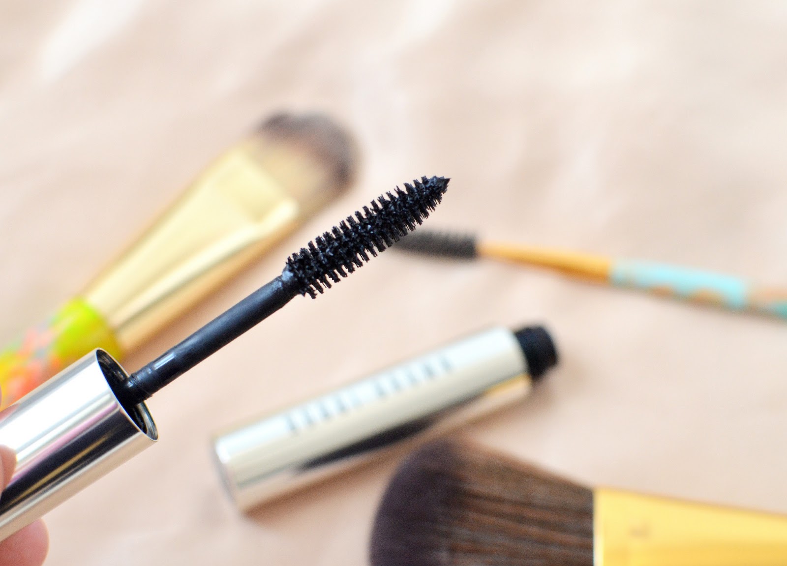 防水和防汗睫毛膏区别,防水睫毛膏是不是都不好卸妆