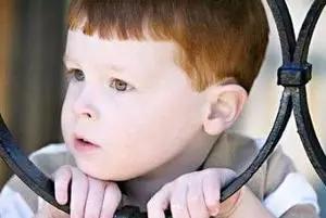 18岁“史学奇才”自杀，如何尽早发现青少年抑郁苗头？