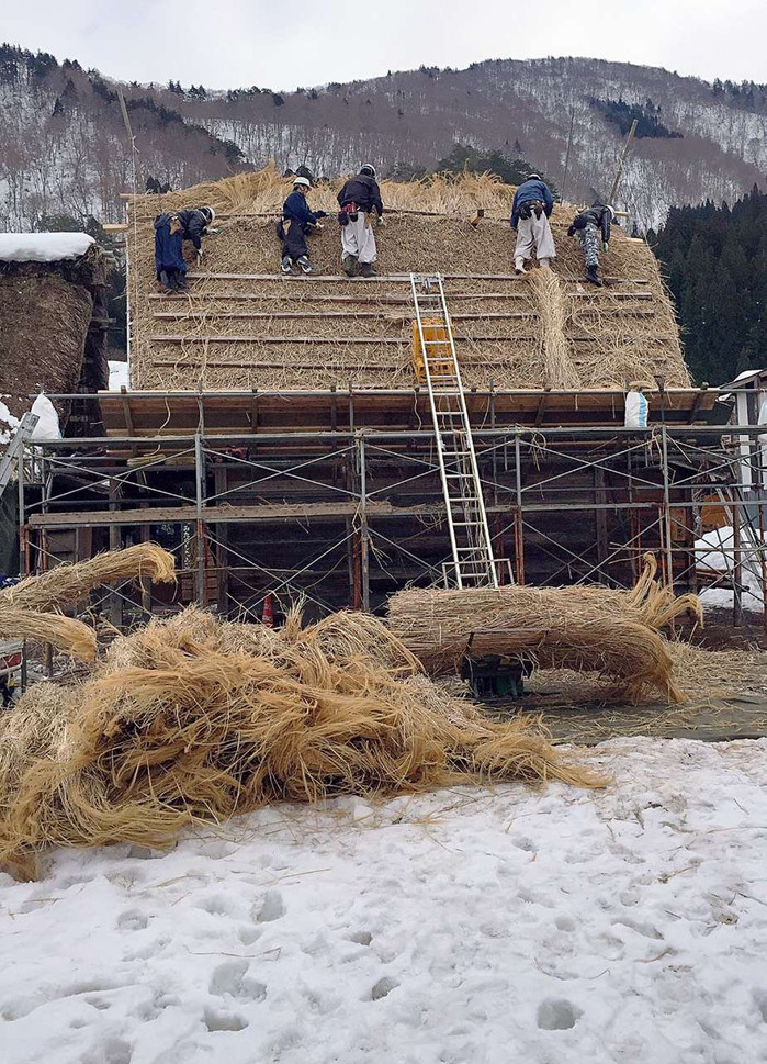 日本的冬天依旧色彩绚烂,冬季日本的冰雪日照