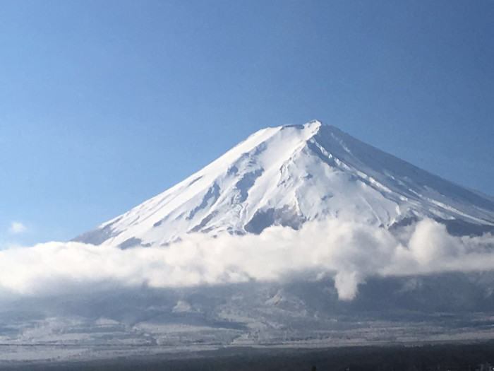 日本的冬天依旧色彩绚烂,冬季日本的冰雪日照