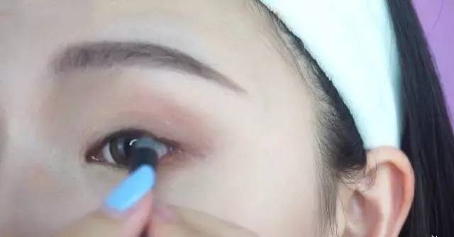 混迹职场江湖，哪能不妆一妆