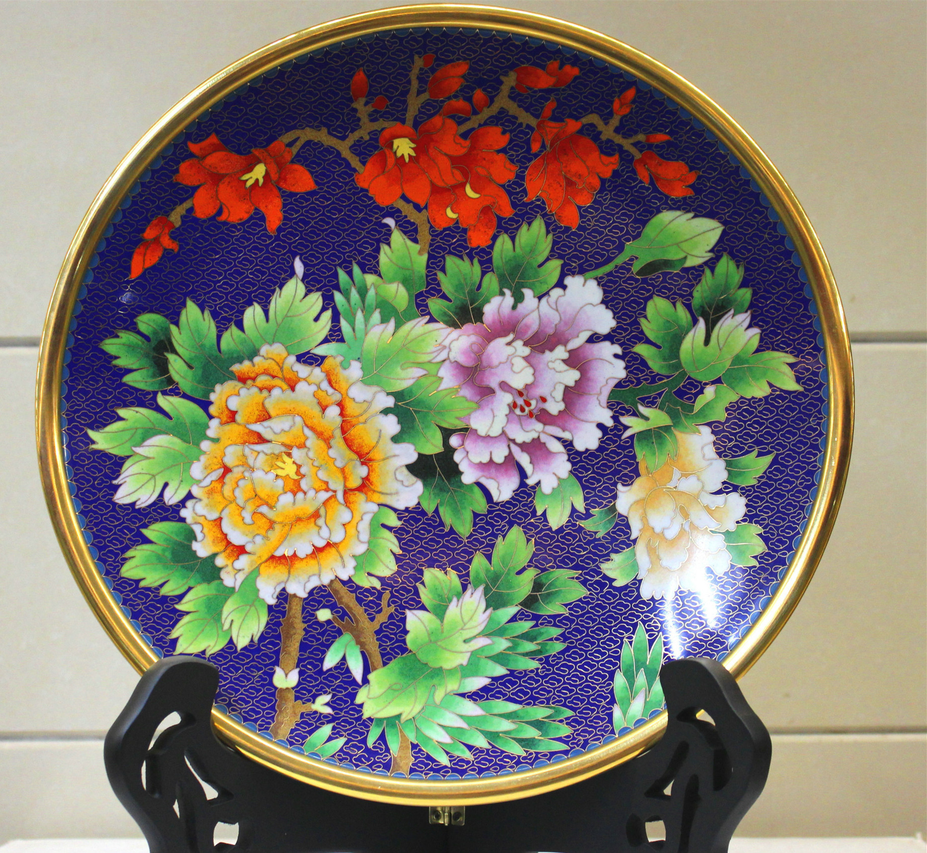 掐丝珐琅景泰蓝画法,景泰蓝掐丝珐琅是最具特色的