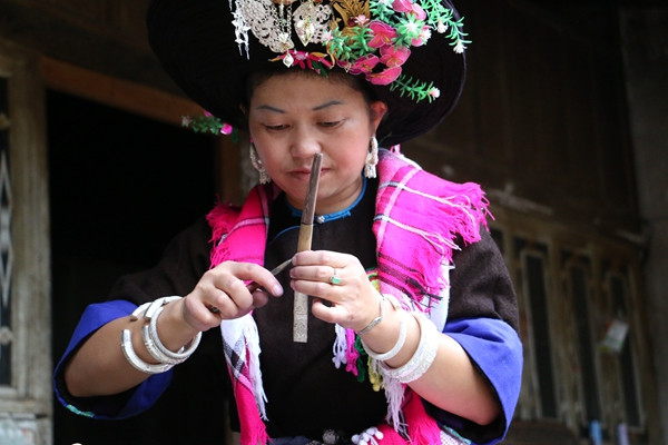 新疆手工银饰,广西少数民族手工银饰