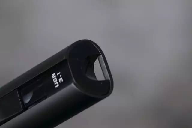 闪迪至尊高速u盘,闪迪usb3.1至尊超极速固态u盘