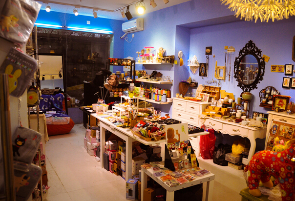 开小饰品店进货流程,想开饰品店如何找货源合作进货