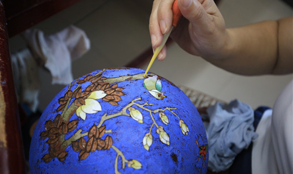 掐丝珐琅景泰蓝画法,景泰蓝掐丝珐琅是最具特色的