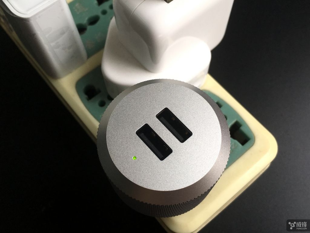 果粉必备充电头,懂手机帝苹果原装充电器