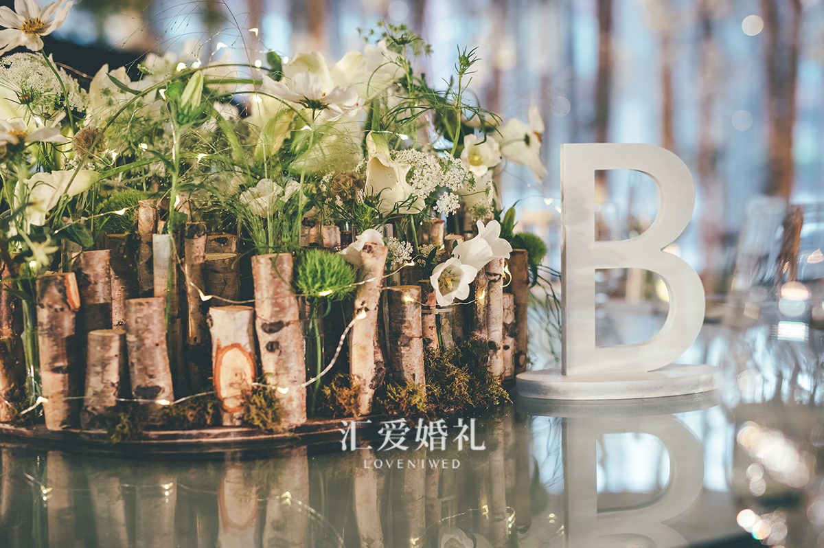 回忆杀，05年超女五强里又一位嫁了，春春笔笔，你们要加油！