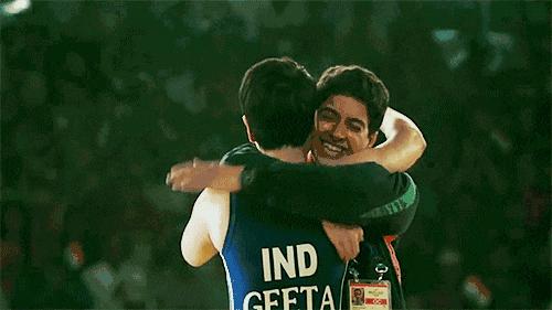 摔跤吧爸爸训练自己的孩子,摔跤吧爸爸给了大人们什么启示