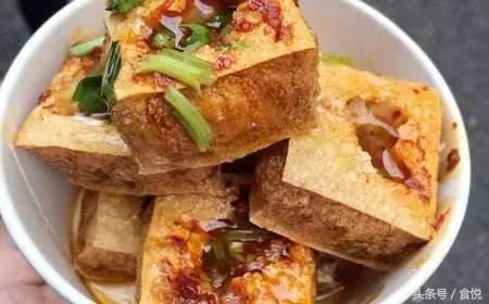 盘点5种闻着臭吃着香的美食,又香又臭的美食你们能想到什么呢