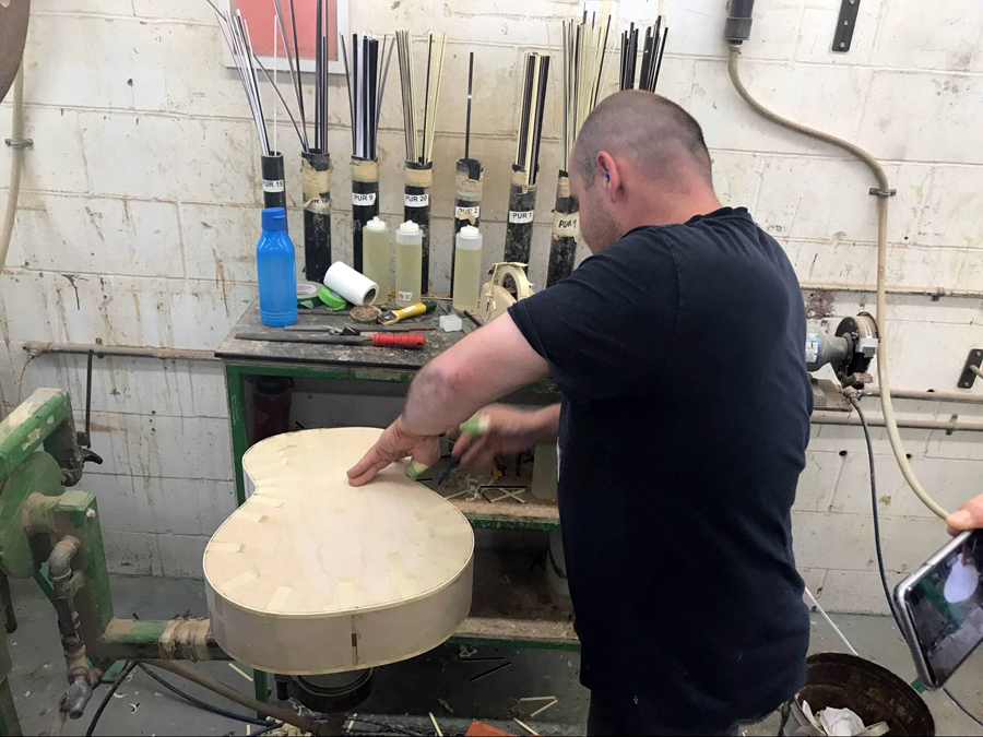 极速快报：弘力乐器2017加拿大Godin吉他工厂参观第一天精彩视频