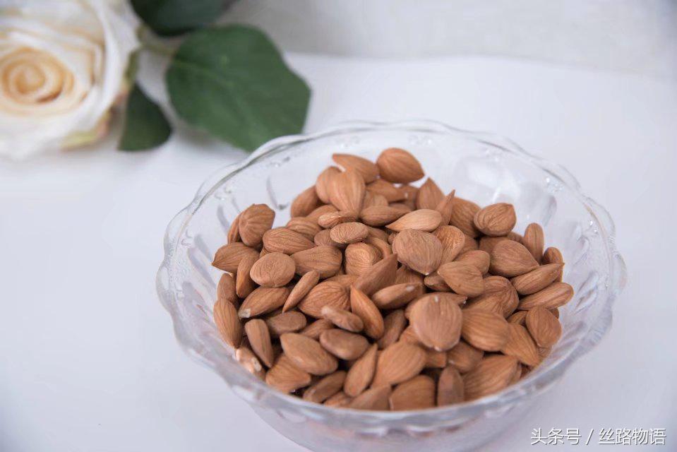 李广杏的杏仁能吃吗,李广杏的杏仁能够生吃吗