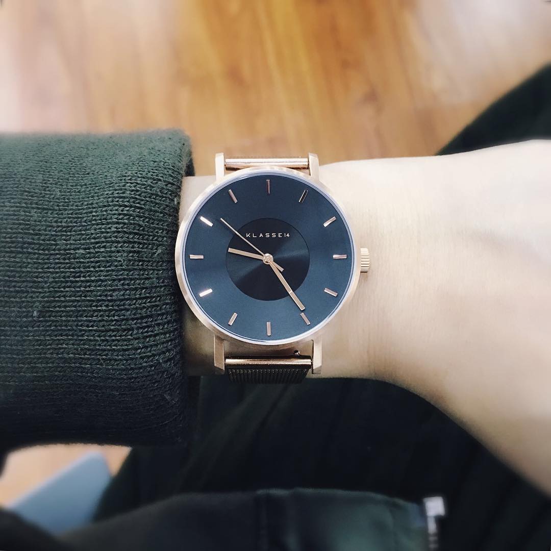 高级时尚手腕带,手腕上的时尚单品女