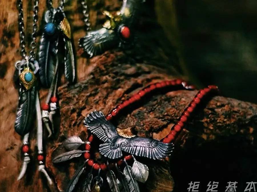 管他是羽毛还是叶子，一块银坨子凭什么比金还贵？