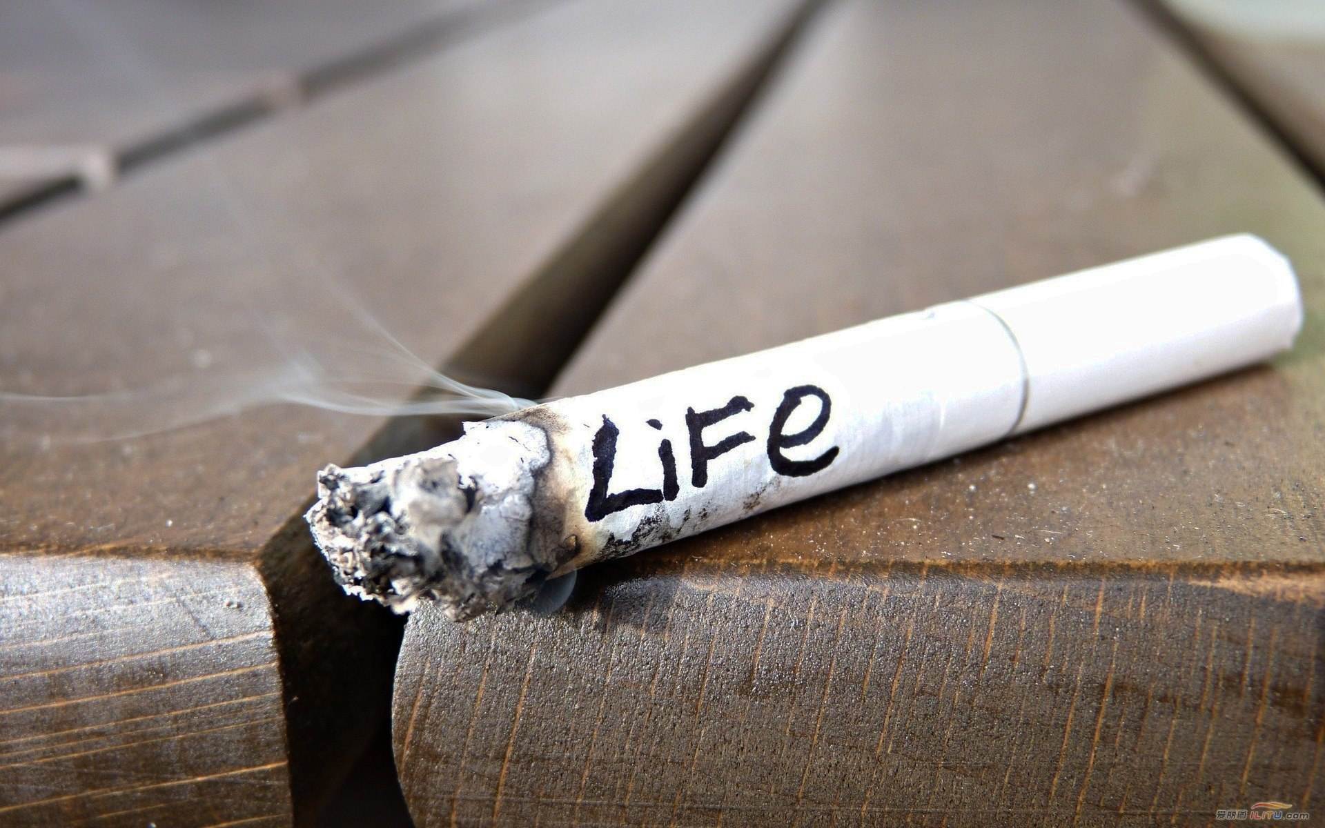 戒烟期间能够用水果烟替代吗,戒烟专用烟有什么危害