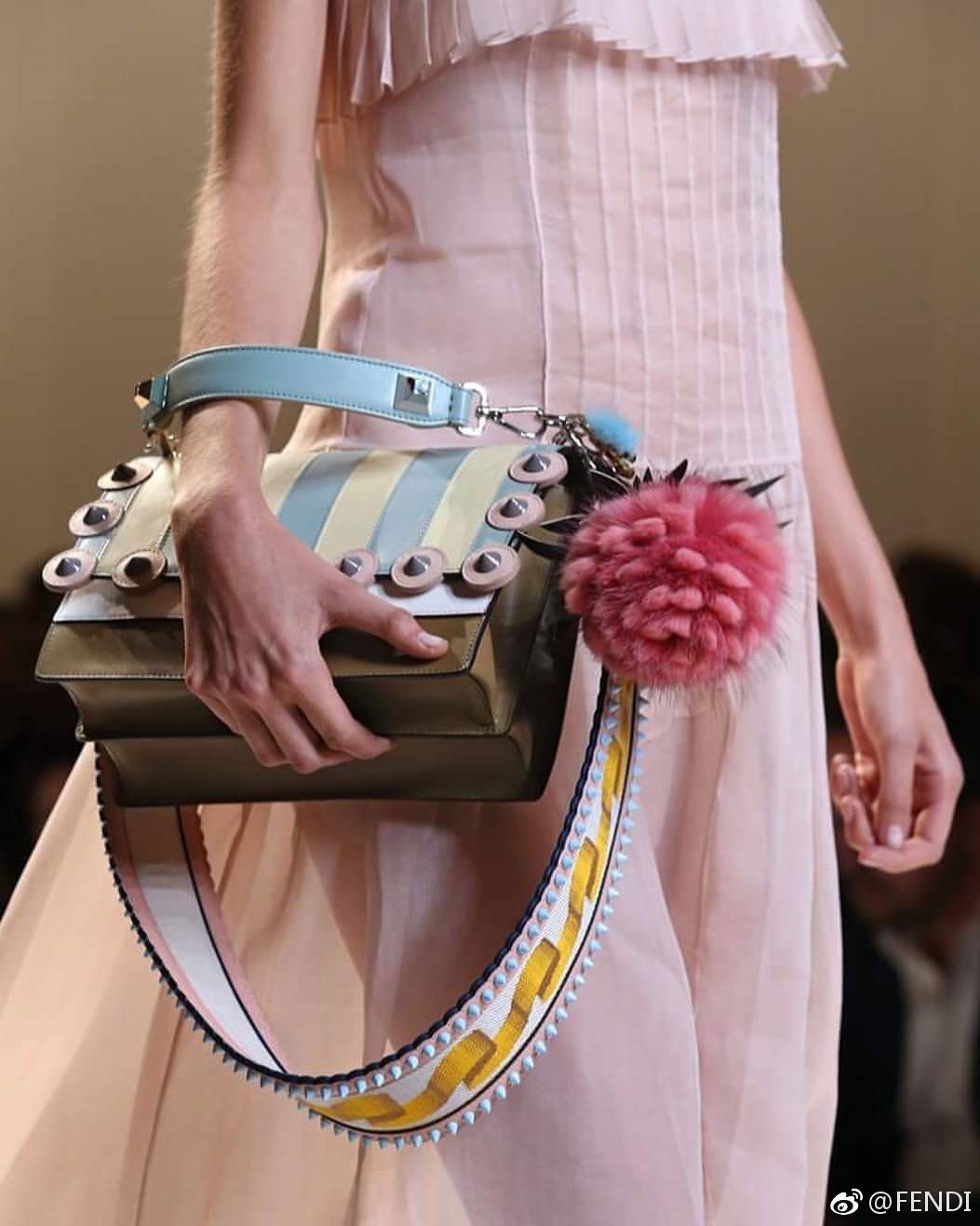 王嘉尔同款fendi,王嘉尔和fendi的关系