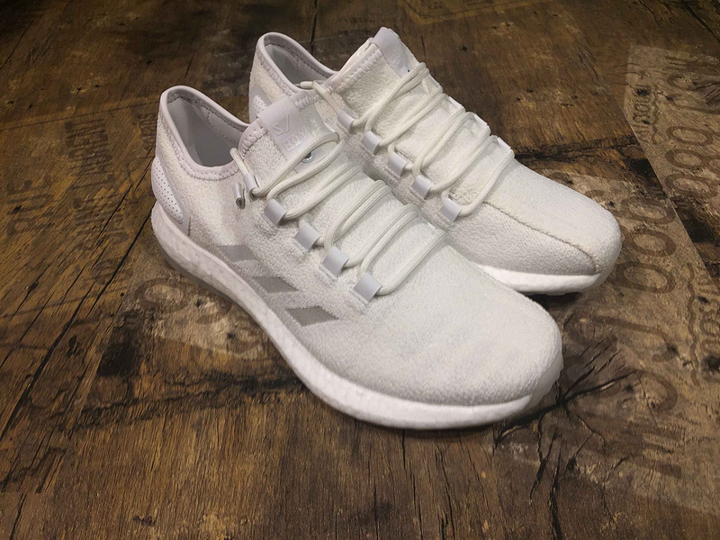 adidas新款跑鞋曝光,adidas2023新款跑鞋