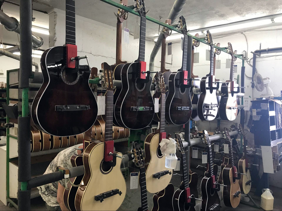 极速快报：弘力乐器2017加拿大Godin吉他工厂参观第一天精彩视频