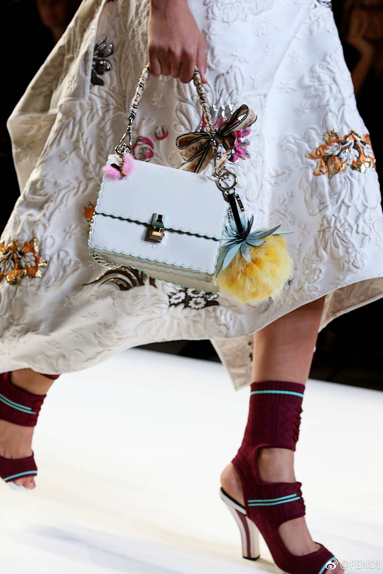 王嘉尔同款fendi,王嘉尔和fendi的关系