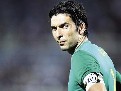 欧洲门将的超级扑救,本赛季十大门将