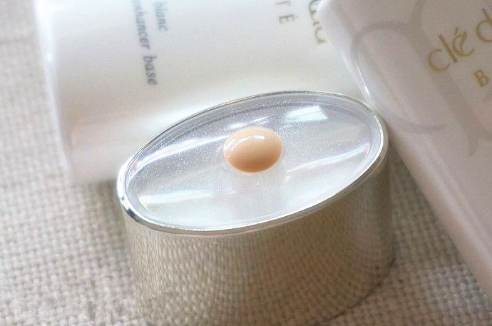 cpb光透白隔离乳合适干皮吗,cpb肌肤之钥光透白隔离乳