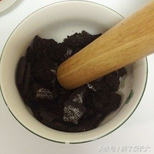 超级好吃的奥利奥脆皮雪糕,又简单又好吃的奥利奥雪糕