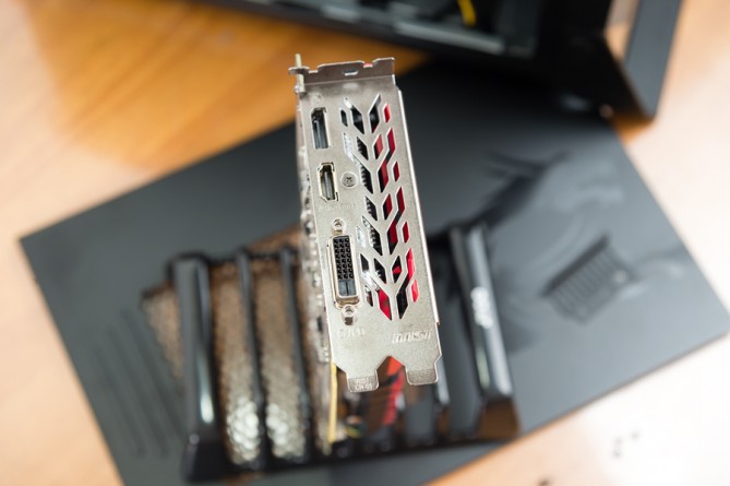 爱上白鹿原——入手微星哈迪斯Nightblade