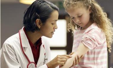 皮肤紫癜会发痒吗,过敏性紫癜出现发痒的疙瘩咋回事