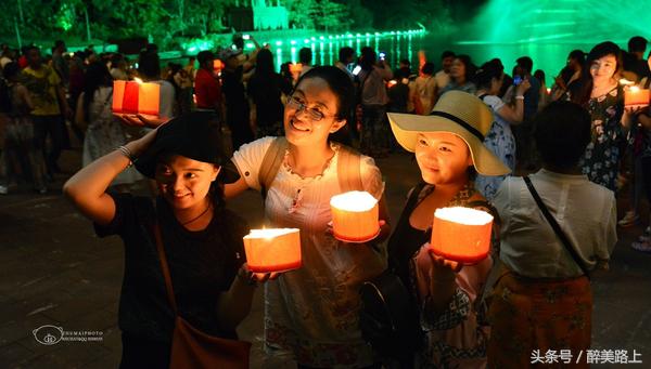 西双版纳在水一方泼水节,版纳哪里能够感受泼水