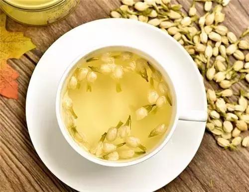 能驱虫的花,什么花养在家里能够净化空气