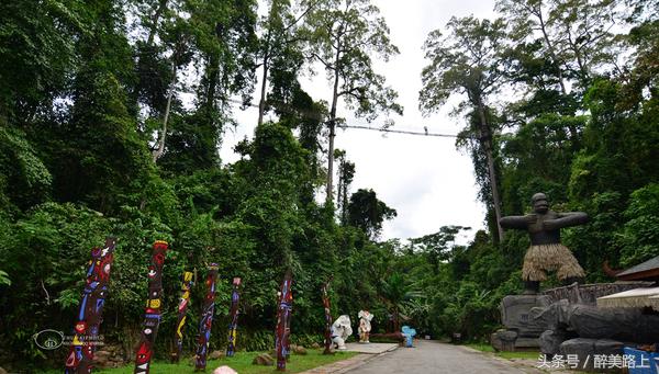 西双版纳在水一方泼水节,版纳哪里能够感受泼水