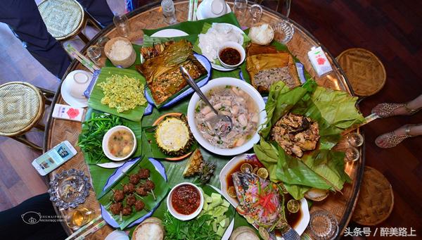 西双版纳在水一方泼水节,版纳哪里能够感受泼水