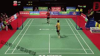 羽毛球单打前场球的打法和技巧,羽毛球单打发后场球的方法