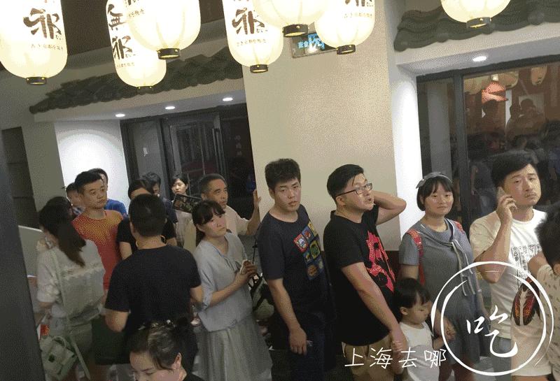 颜值*党**与抹茶控的终极绝杀！火爆ins的24k金箔冰淇淋终于来魔都啦！