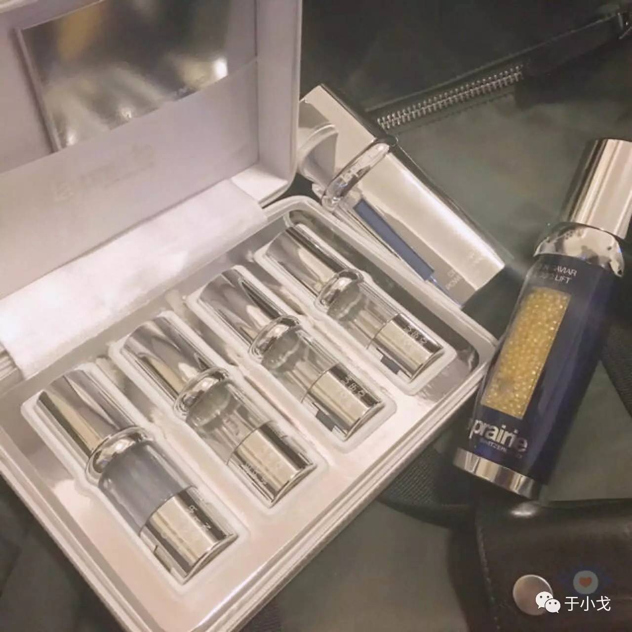 13岁起努力护肤，从紧致精华到美容仪，这个男孩把女明星都比了下去～