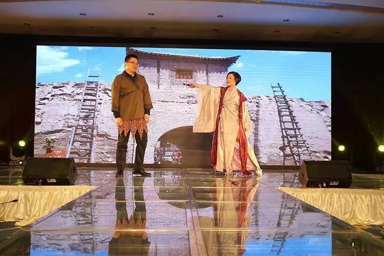 一路相伴感谢有你风雨同舟,一路相伴感谢有你动态图