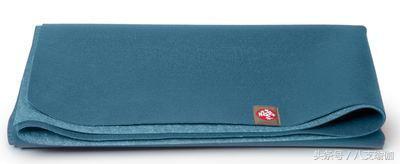 初学者怎么选专用瑜伽垫,初学瑜伽用什么样的瑜伽垫比较好