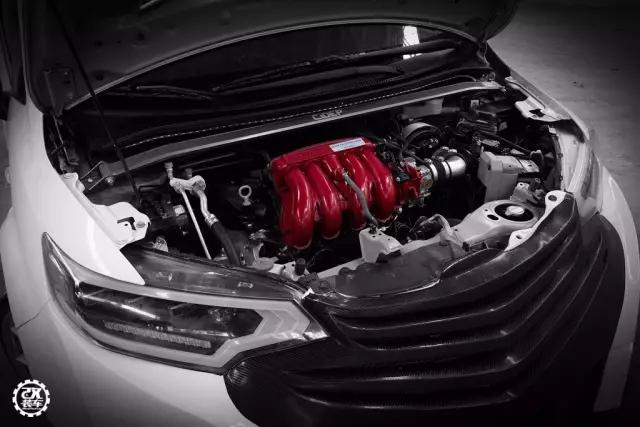 70万的进口思域太遥远，杭州车友将飞度GK5打造成Type-R外观