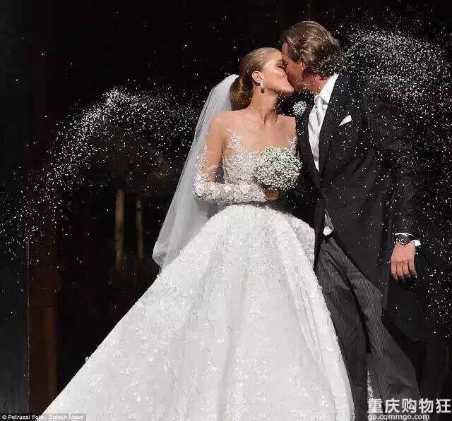 施华洛世奇极致豪华婚纱,施华洛世奇水晶镶嵌婚纱