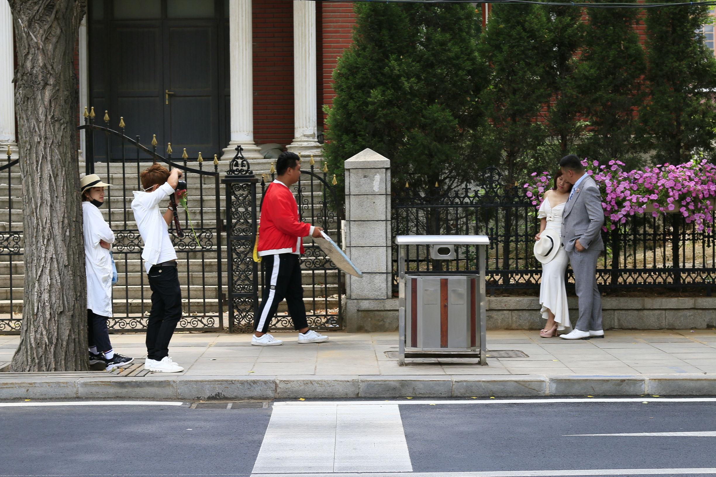 佳能70d配24mm头图片,佳能70d配18-55镜头怎么样